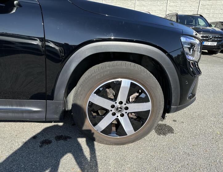 Mercedes-Benz GLB 16