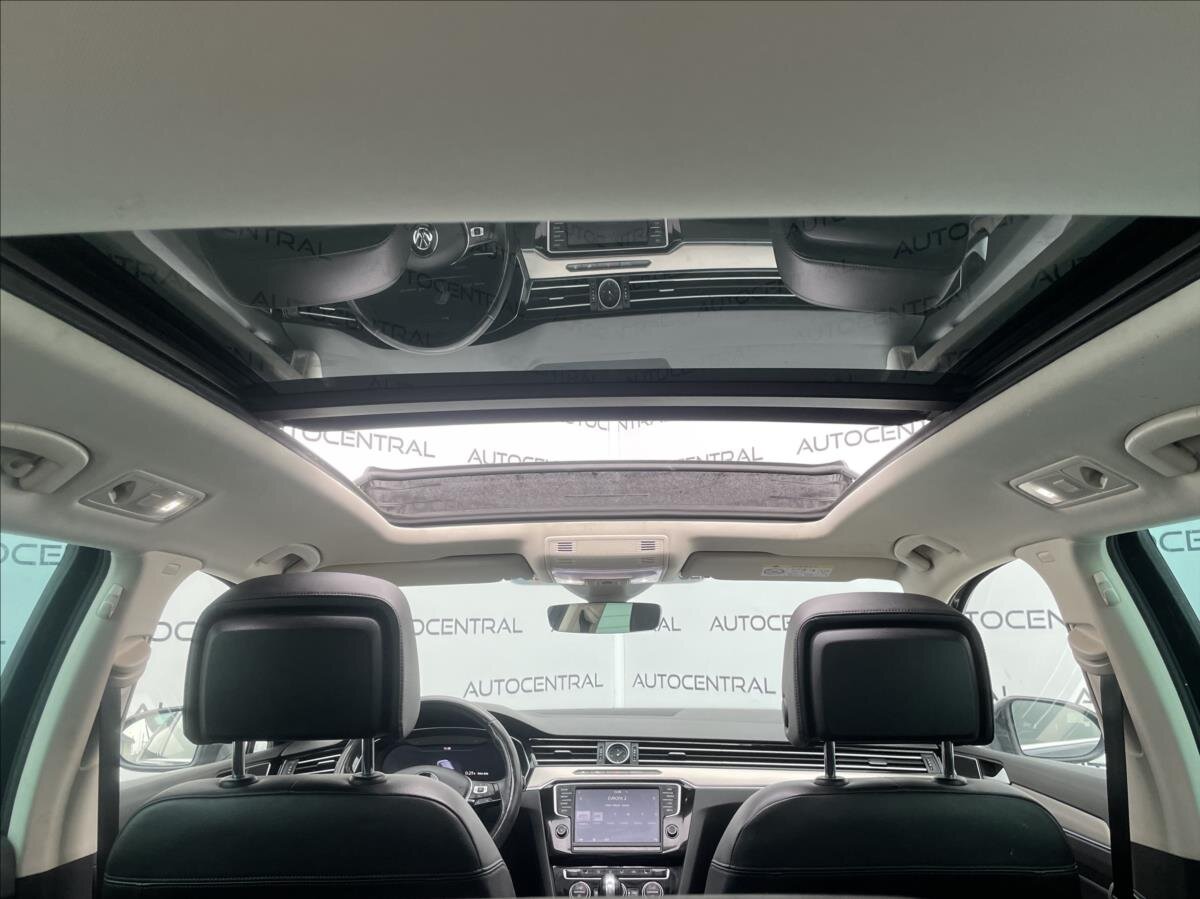 Volkswagen Passat Kombi 2,0 l 176 kw