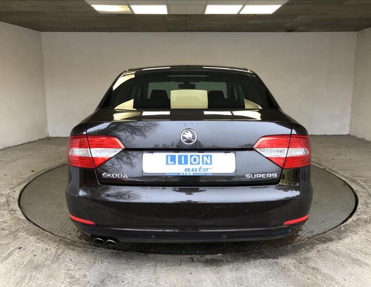 Škoda Superb Hatchback 2,0 l 103 kw