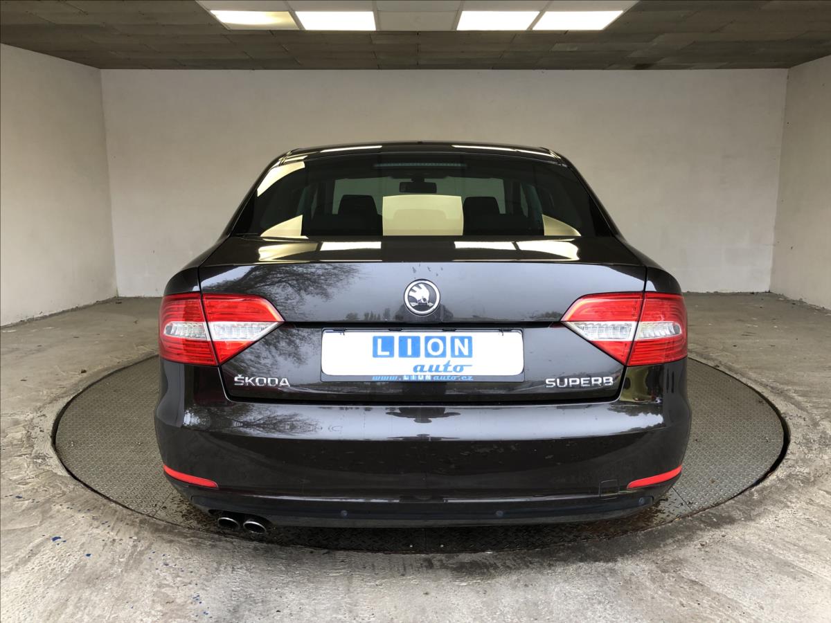 Škoda Superb Hatchback 2,0 l 103 kw