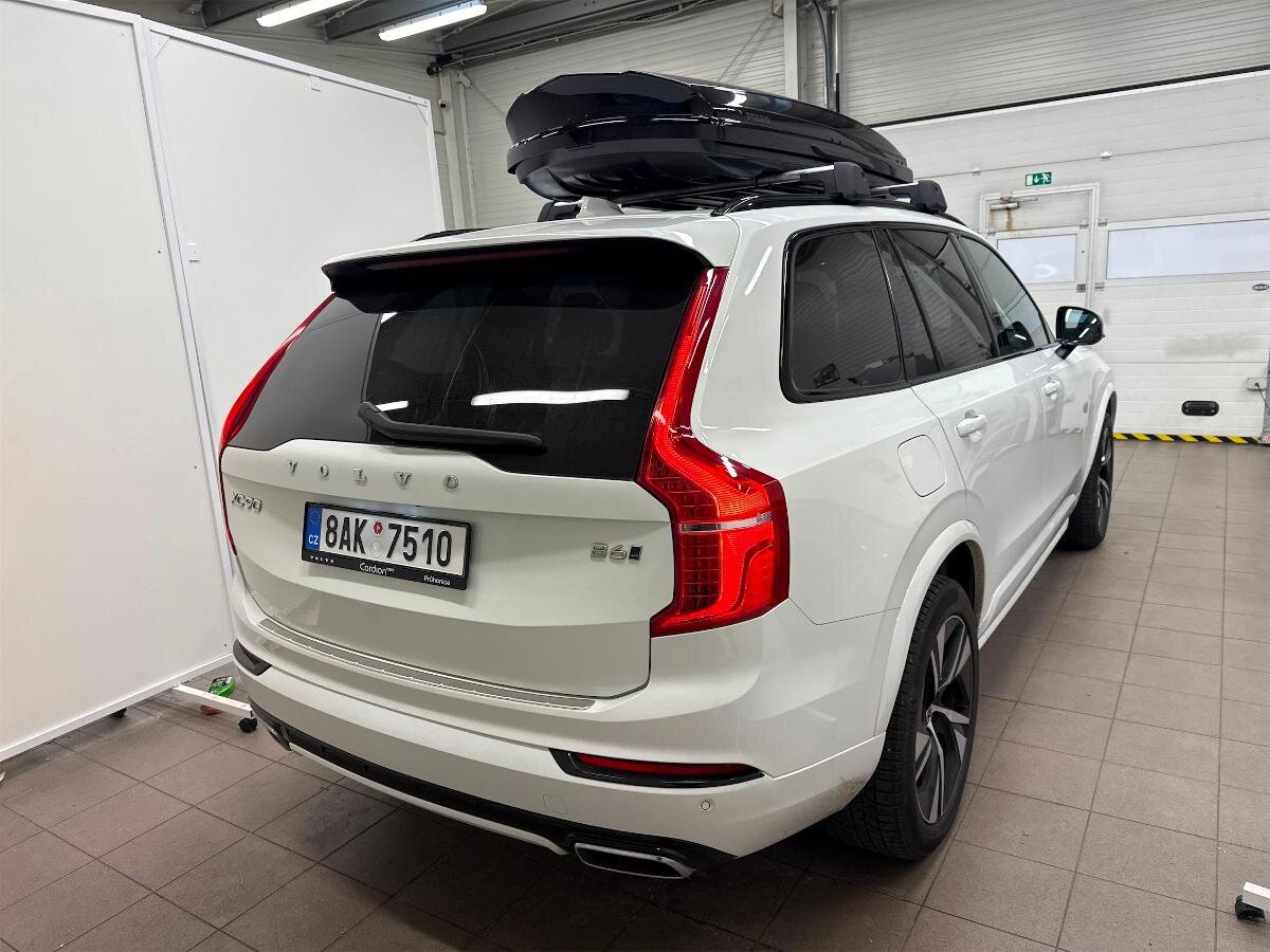 Volvo XC90 SUV 2,0 l 220 kw
