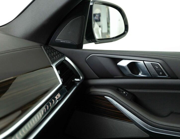 BMW X5 SUV / Terénní 3,0 l 280 kw