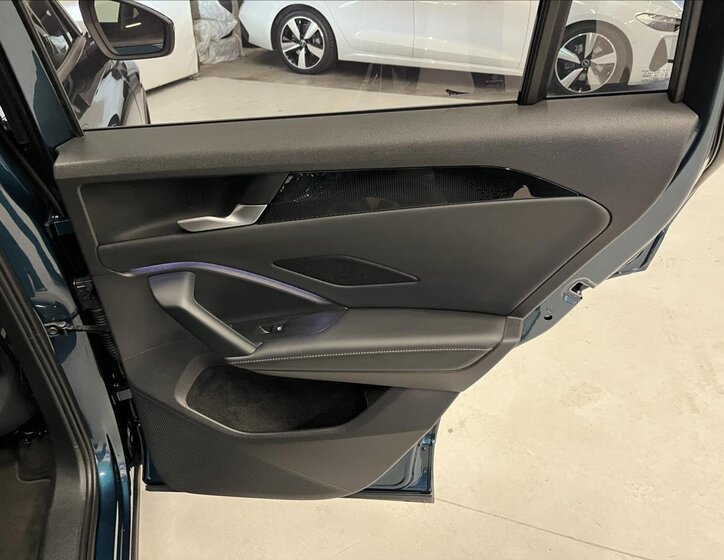 Volkswagen Tiguan SUV 1,5 l 96 kw