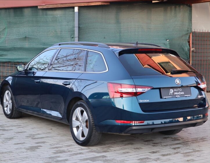 Škoda Superb Kombi 2,0 l 110 kw