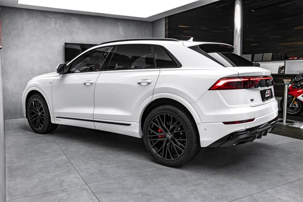 Audi Q8 SUV 3,0 l 210 kw