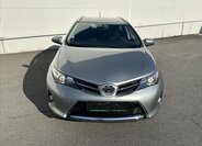 Toyota Auris Kombi 1,6 l 98 kw