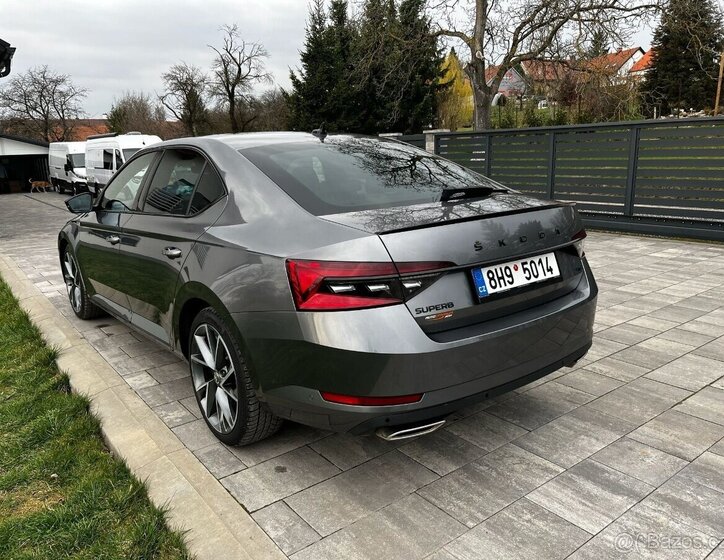Škoda Superb Sedan / Limuzína 2,0 l 206 kw