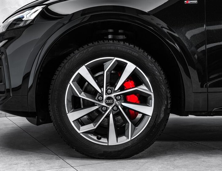 Audi Q5 SUV 2,0 l 150 kw