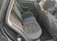 Volkswagen Golf 30
