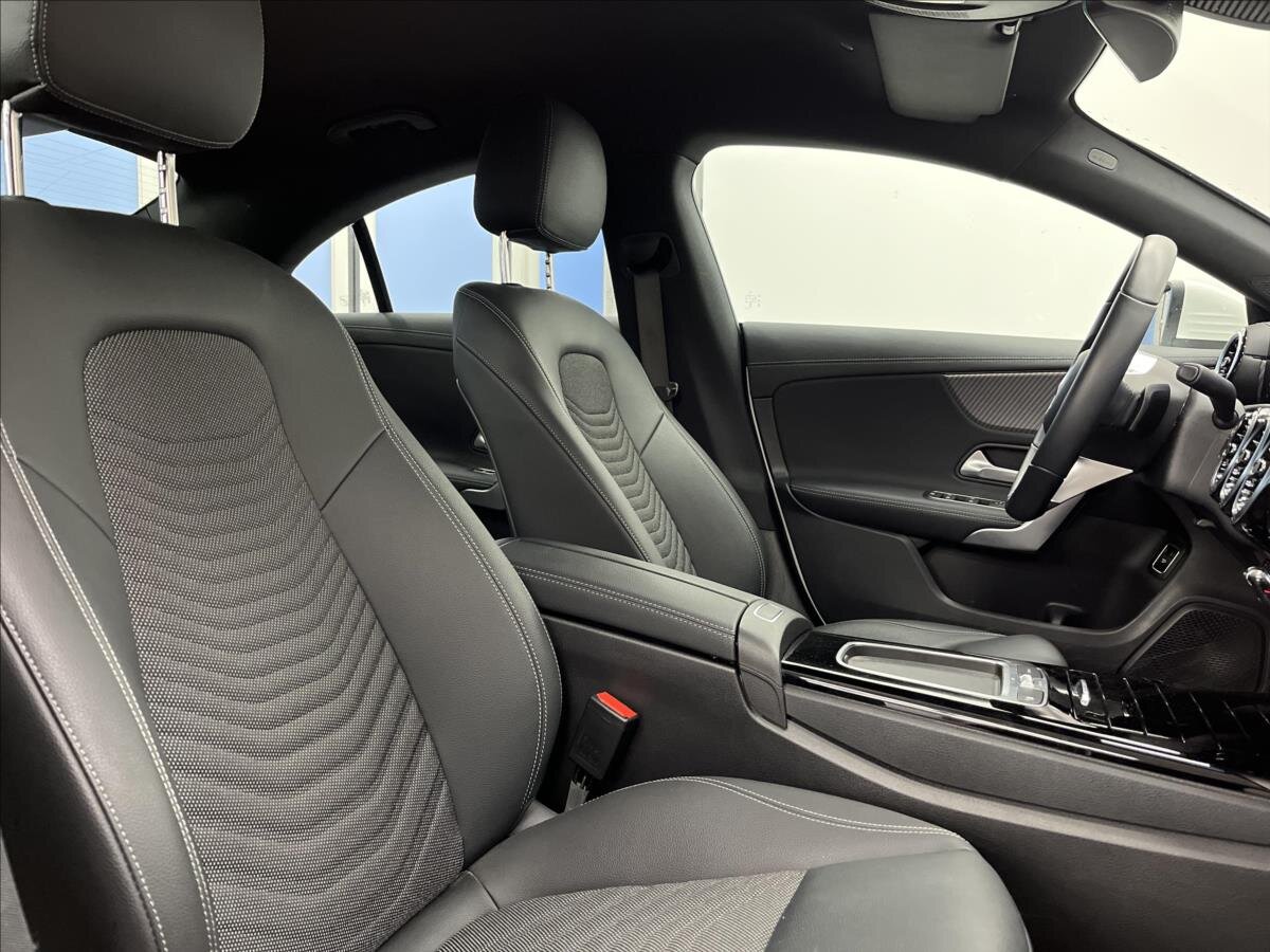 Mercedes-Benz CLA Kupé 2,0 l 85 kw