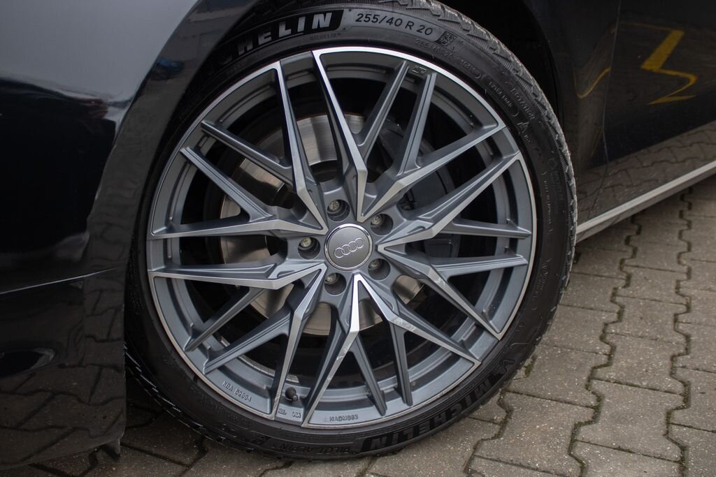 Audi A8 Sedan 3,0 l 184 kw