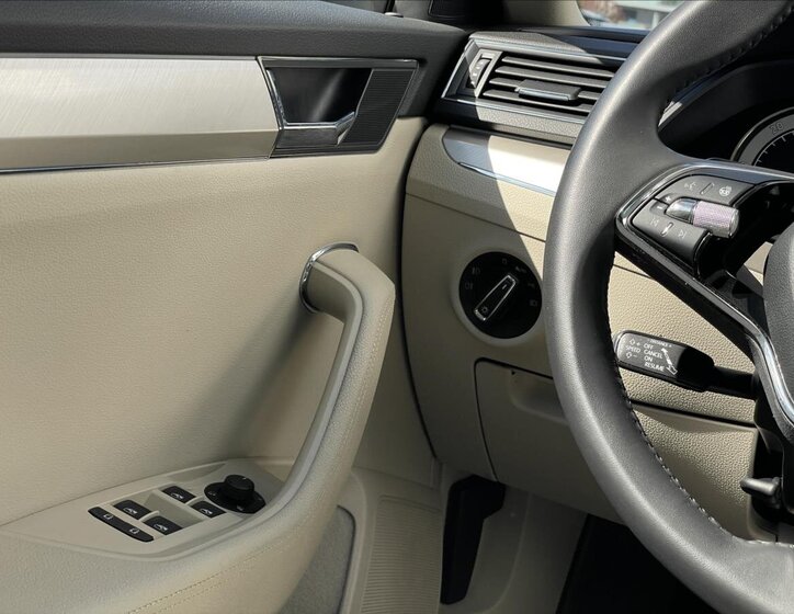 Škoda Superb Kombi 2,0 l 110 kw