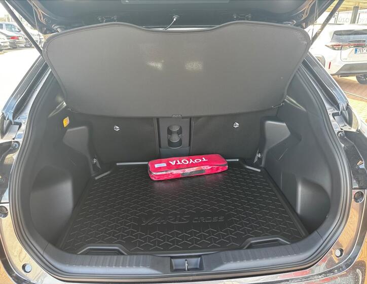 Toyota Yaris Cross 5