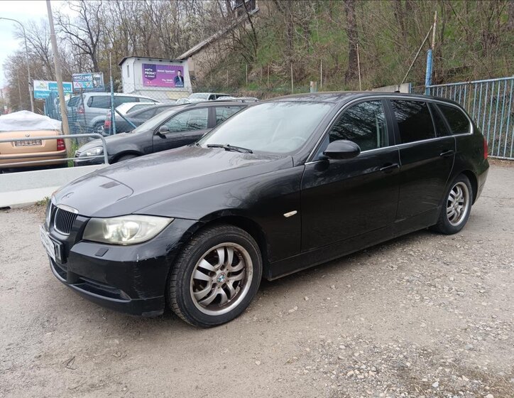 BMW Řada 3 Kombi 2,5 l 160 kw