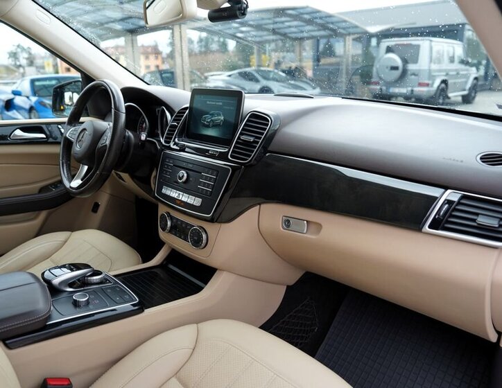 Mercedes-Benz GLE SUV / Terénní 3,0 l 190 kw