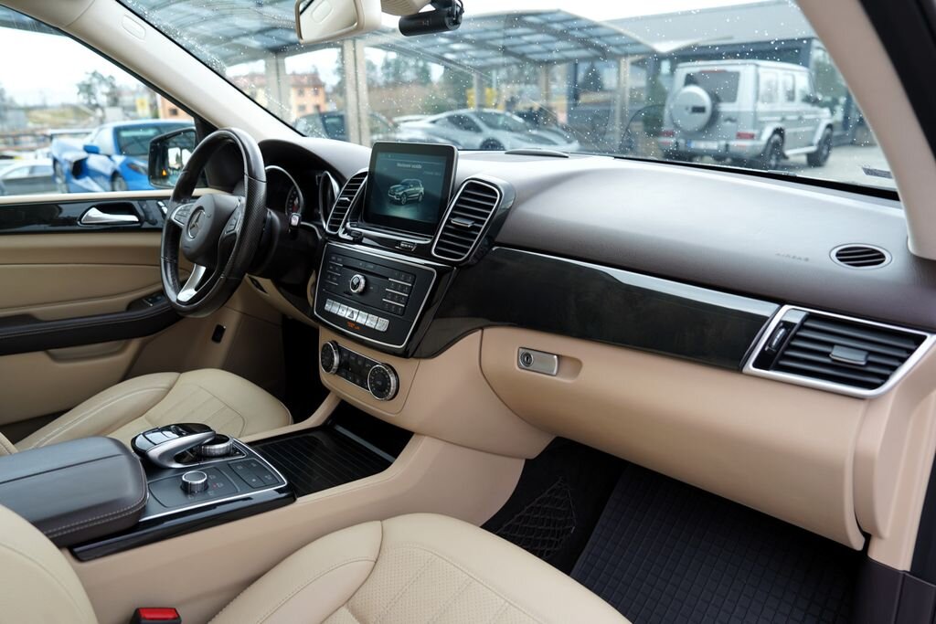 Mercedes-Benz GLE SUV / Terénní 3,0 l 190 kw