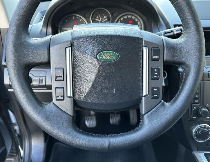 Land Rover Freelander SUV / Terénní 2,2 l 112 kw