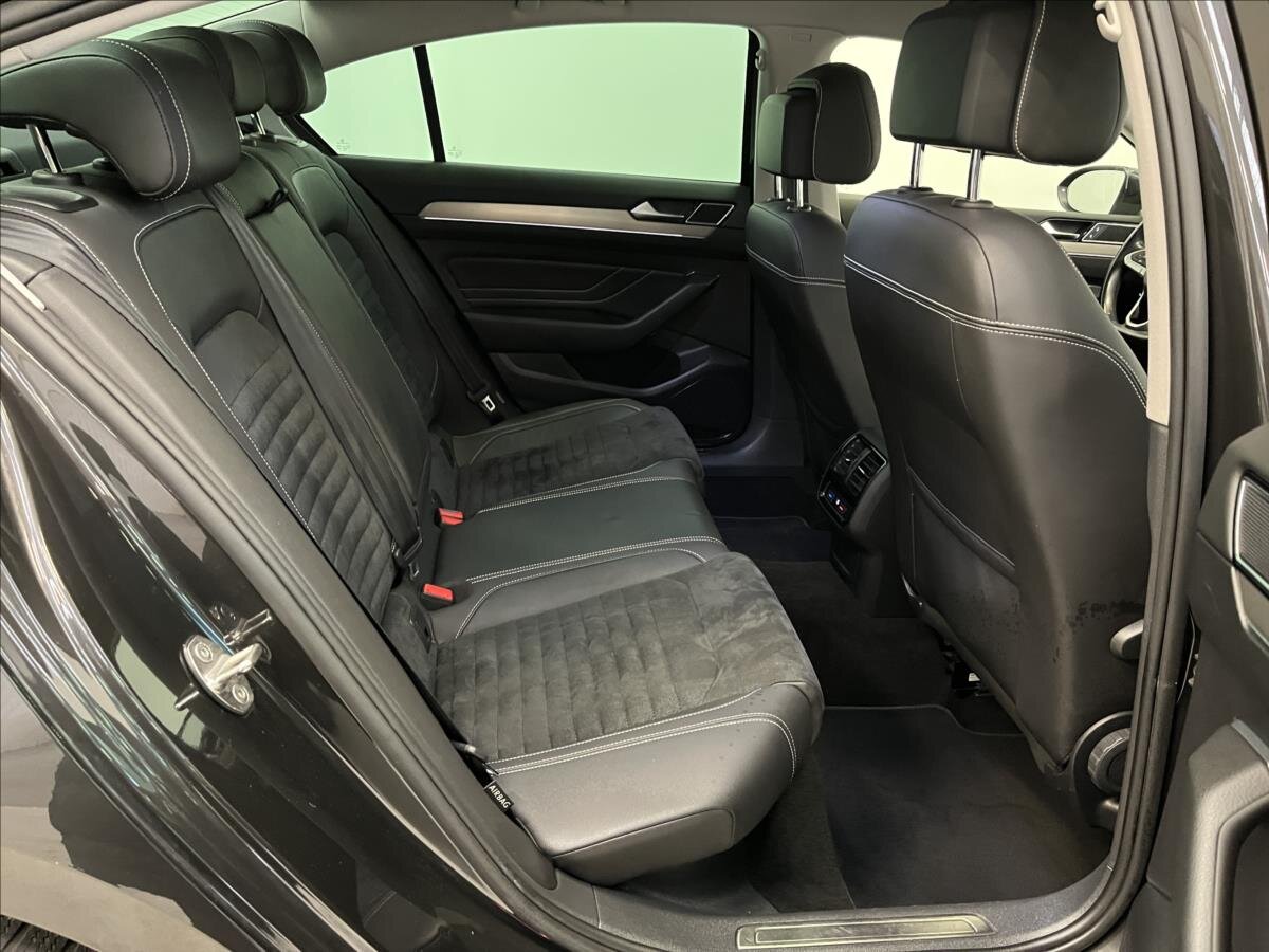 Volkswagen Passat Sedan / Limuzína 1,5 l 110 kw