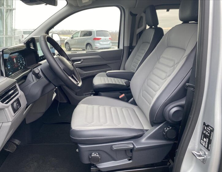 Volkswagen Caravelle VAN-Minibus 2,0 l 125 kw