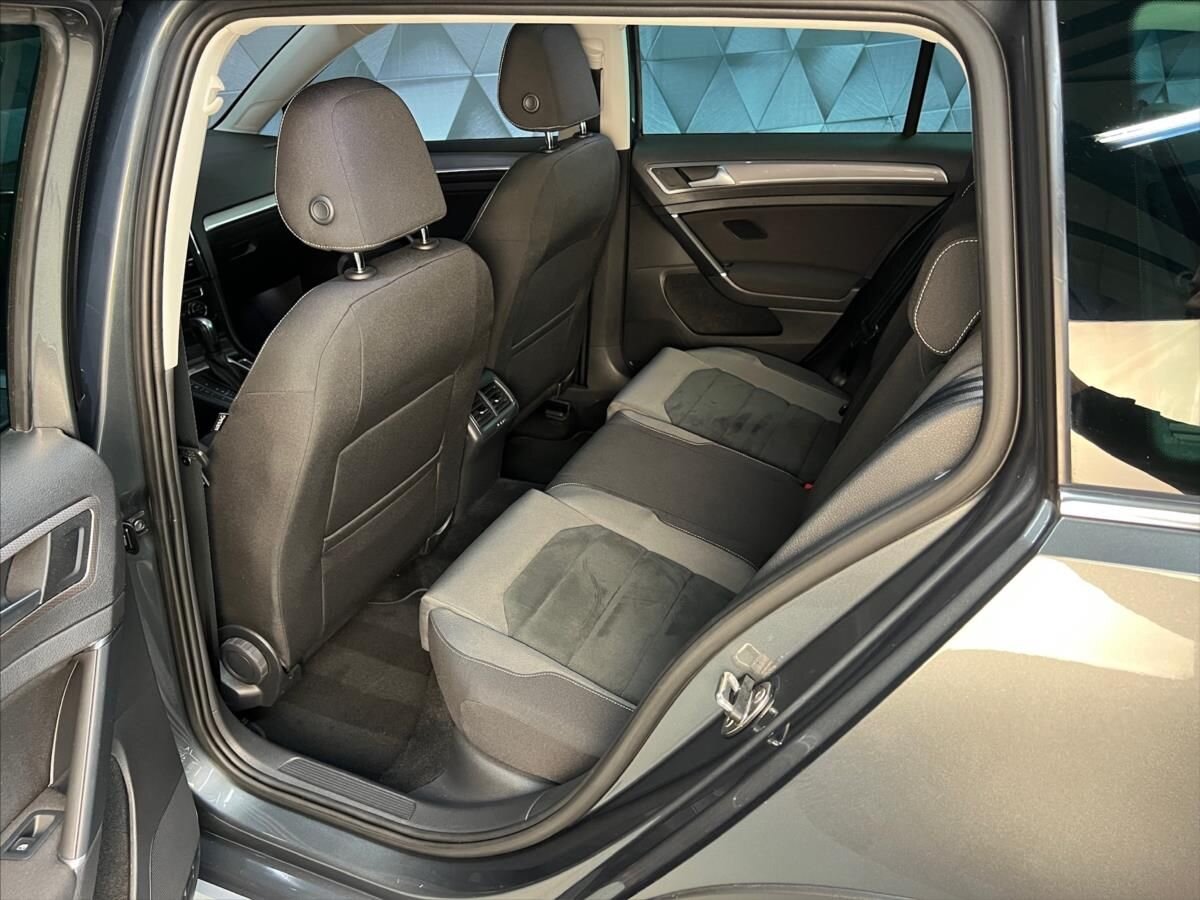 Volkswagen Golf Kombi 2,0 l 135 kw