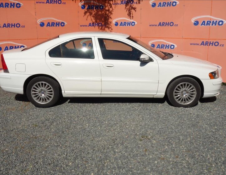 Volvo S60 Sedan / Limuzína 2,4 l 93 kw