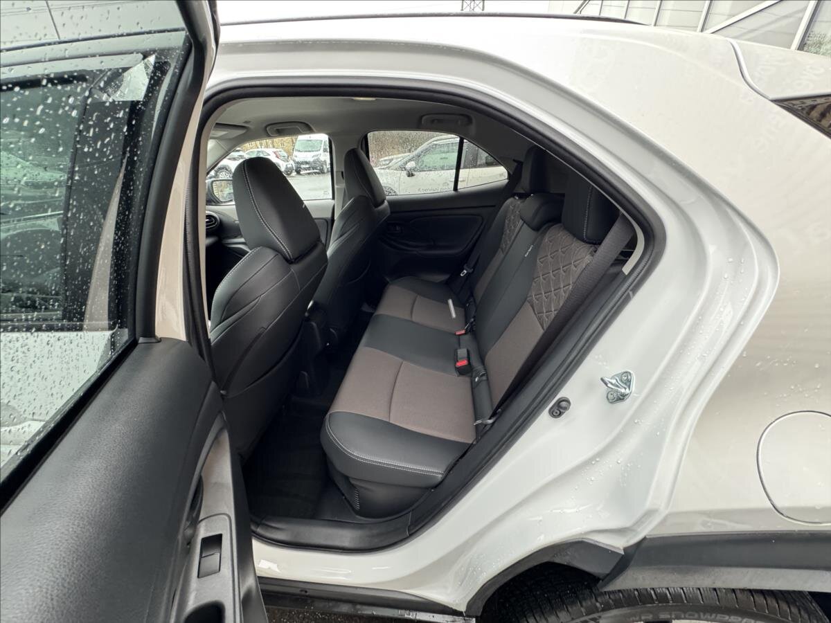 Toyota Yaris Cross SUV 1,5 l 68 kw