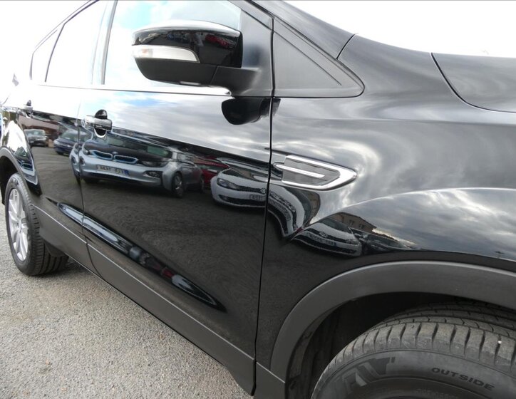 Ford Kuga SUV 1,5 l 110 kw