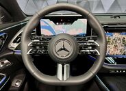 Mercedes-Benz Třídy E 12