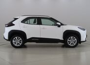 Toyota Yaris Cross 4