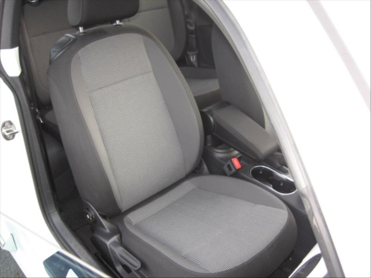 Volkswagen Beetle Hatchback 1,2 l 77 kw
