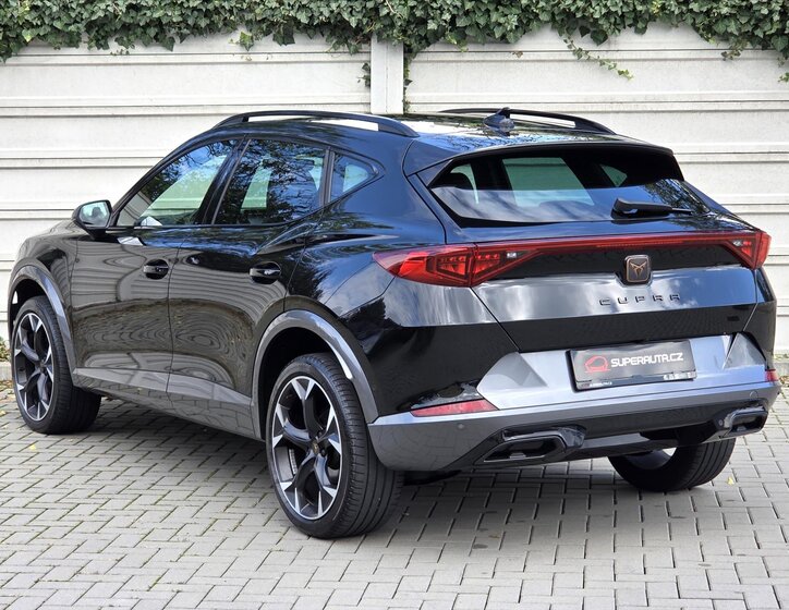 Cupra Formentor SUV / Terénní 1,5 l 110 kw