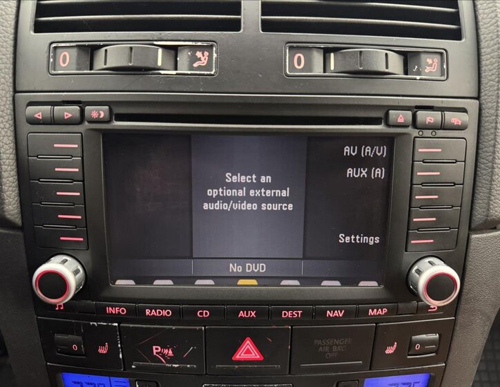 Volkswagen Touareg SUV / Terénní 3,0 l 165 kw