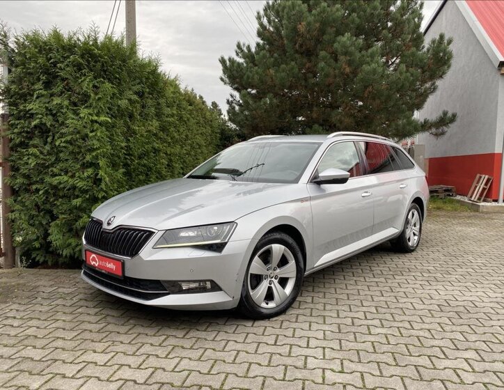 Škoda Superb 1
