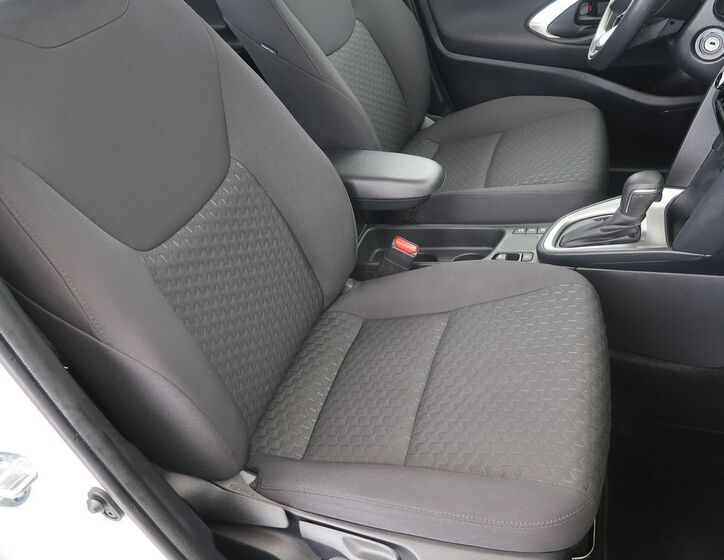 Toyota Yaris Cross 14