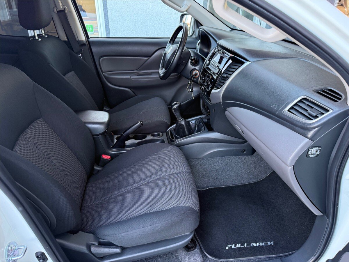 Mitsubishi L200 Pick-up 2,4 l 113 kw