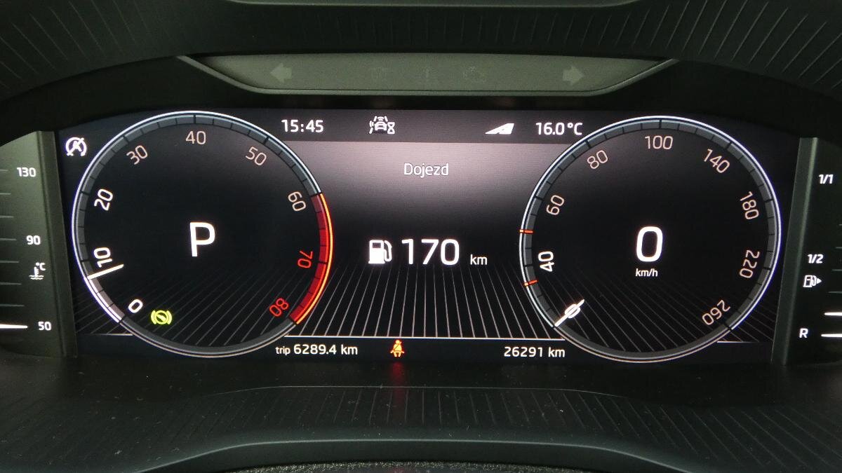 Škoda Karoq SUV / Terénní 1,5 l 110 kw