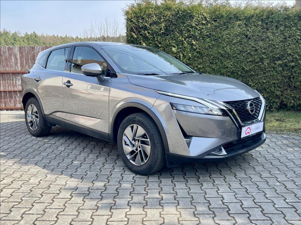 Nissan Qashqai SUV / Terénní 1,3 l 116 kw