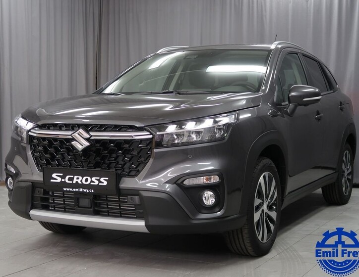 Suzuki S-Cross 1