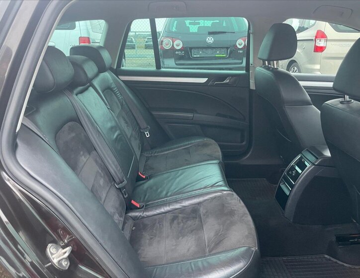 Škoda Superb Kombi 1,6 l 77 kw