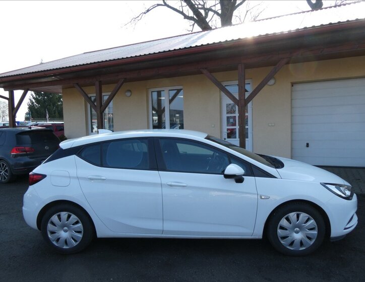Opel Astra Hatchback 1,6 l 81 kw