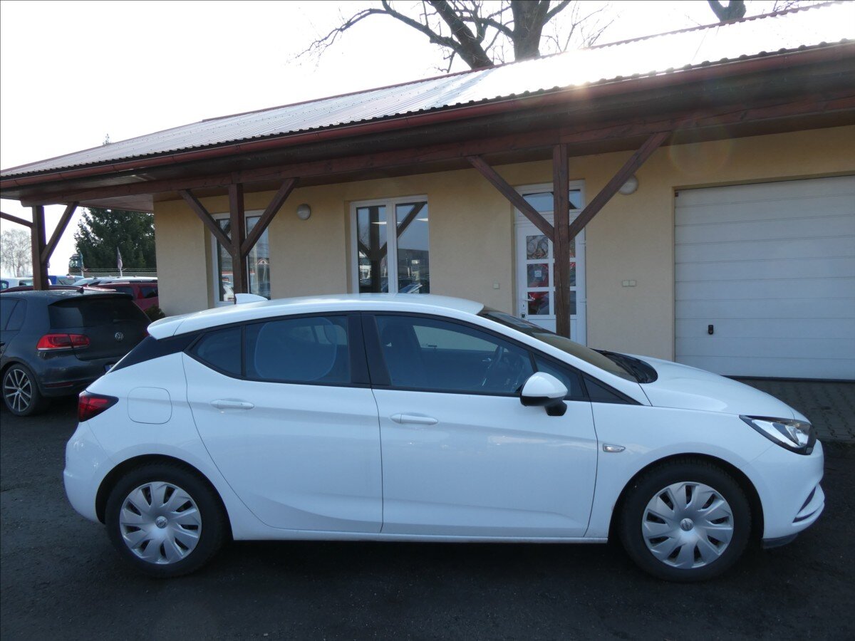 Opel Astra Hatchback 1,6 l 81 kw