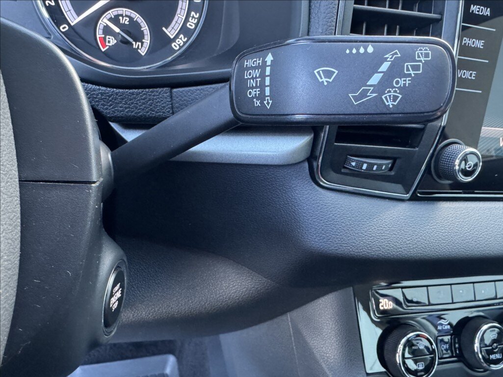 Škoda Karoq Kombi 1,5 l 110 kw