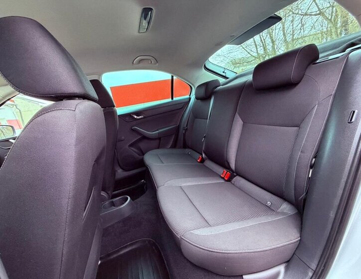 Škoda Rapid Liftback 1,6 l 77 kw