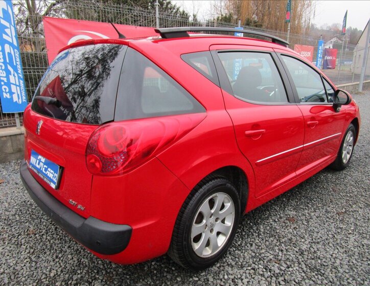 Peugeot 207 Kombi 1,4 l 54 kw