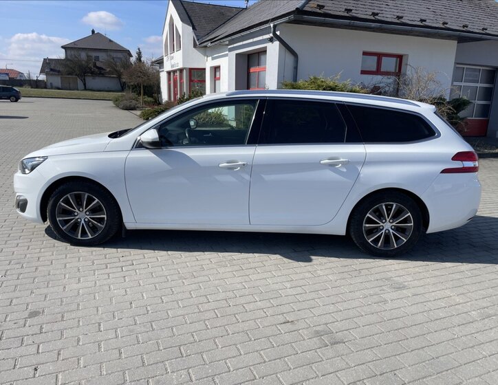 Peugeot 308 Kombi 1,6 l 88 kw