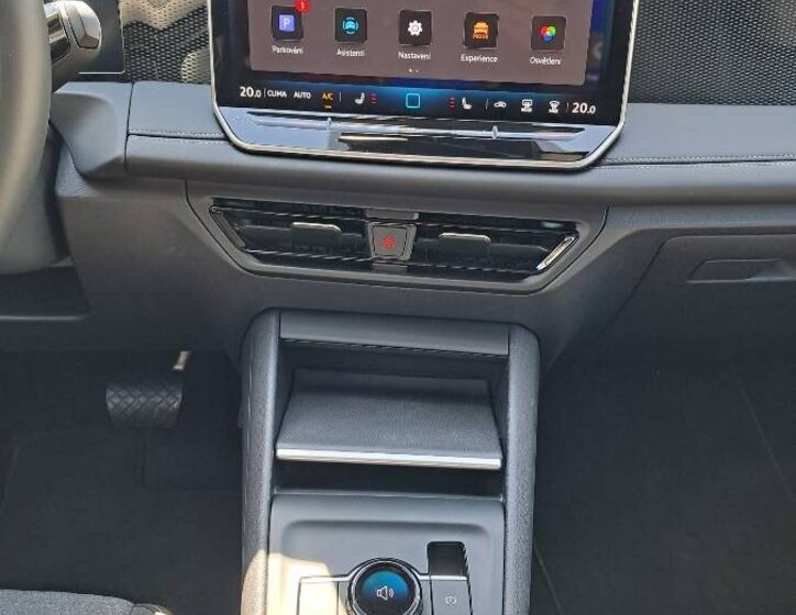 Volkswagen Tiguan SUV / Terénní 1,5 l 110 kw