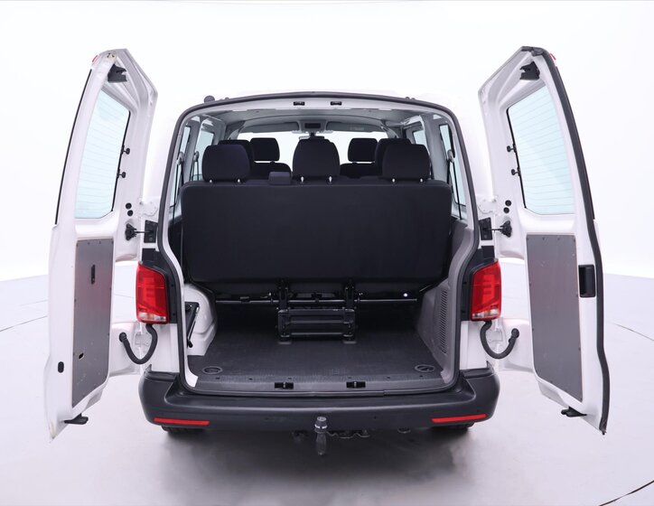 Volkswagen Transporter Kombi 2,0 l 81 kw