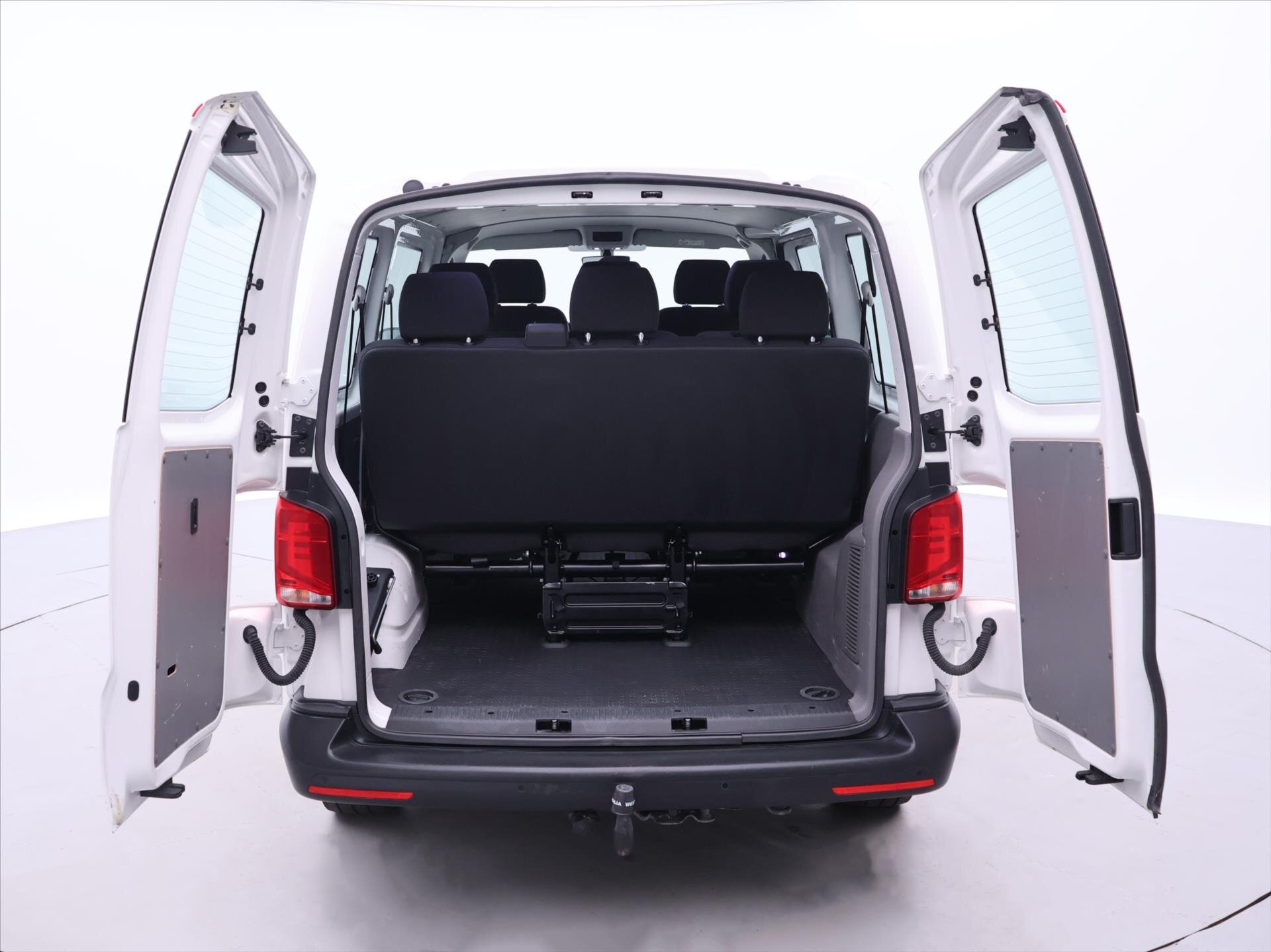 Volkswagen Transporter Kombi 2,0 l 81 kw