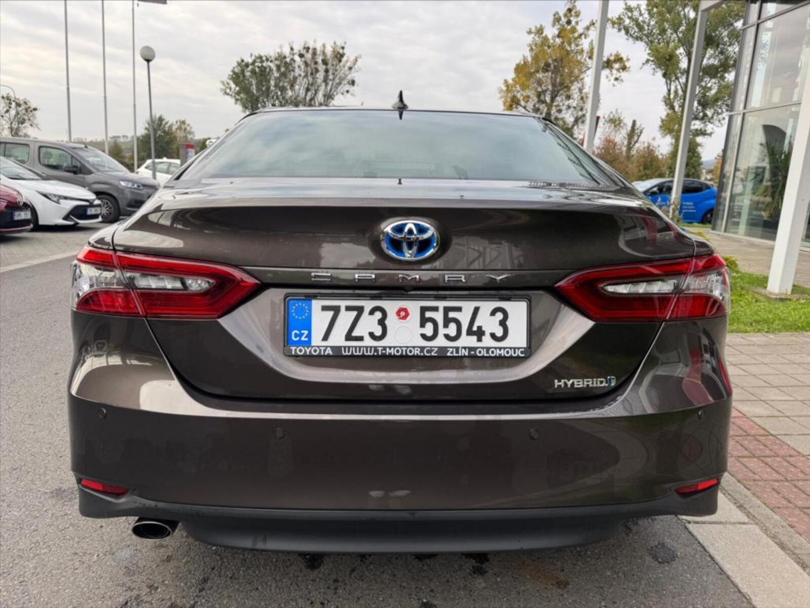 Toyota Camry 7