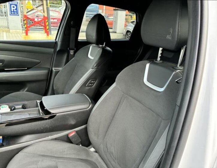 Hyundai Tucson SUV / Terénní 1,6 l 186 kw